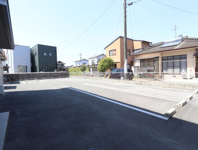 カーサ・フェリスⅡの駐車場