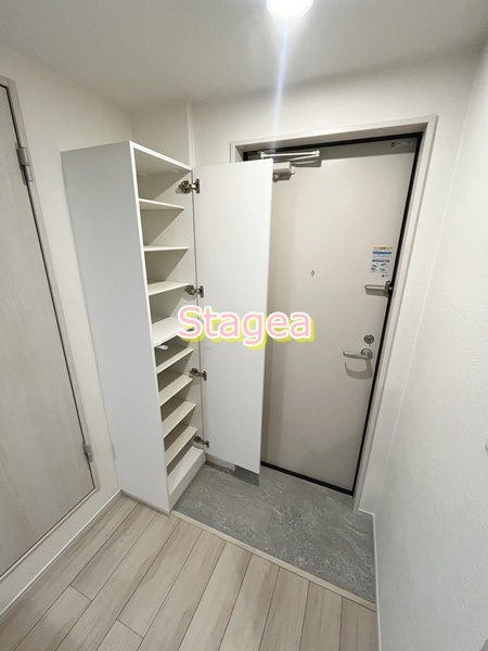 KEIAI RESIDENCE 西大宮の玄関