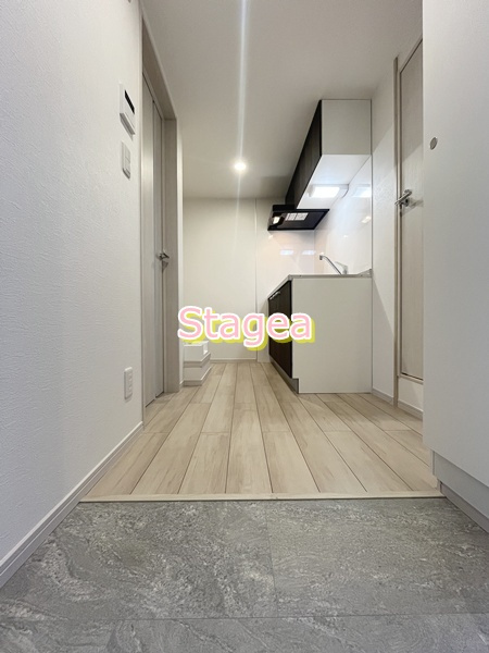 KEIAI RESIDENCE 西大宮の玄関
