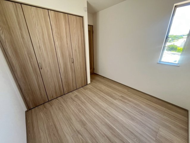 沖縄市知花新築戸建て　D号棟（全5棟）の洋室|スタンダードな洋室です