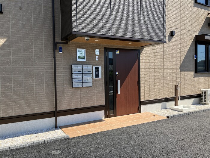 カーサフェリーチェ（清水新地）のエントランス