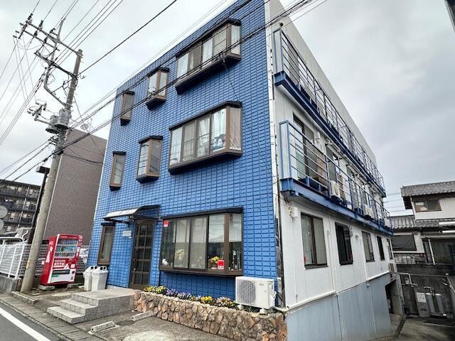 ジュラーレシブヤ