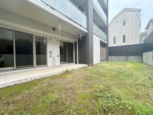 【庭】 | ブリシア練馬豊玉南