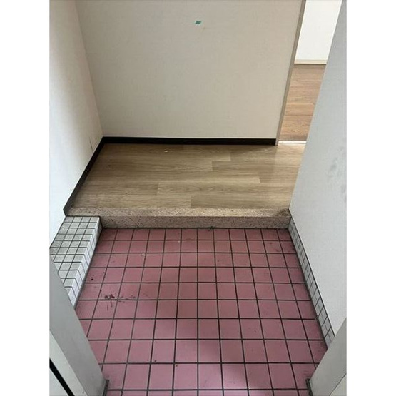 【玄関】 | フルーヴェ1番館