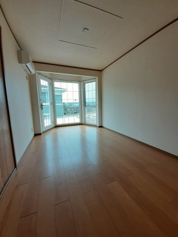 ベルグレ－スの居間・リビング|使いやすいリビングです