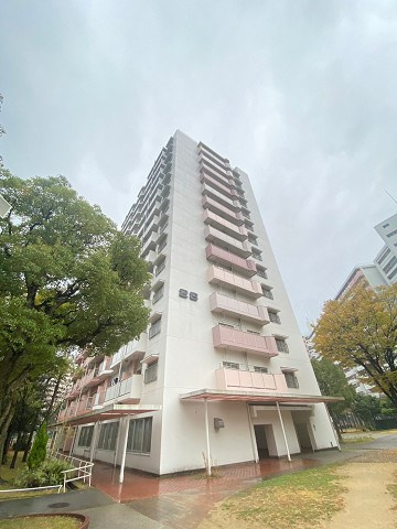 UR武庫川 29号棟の外観