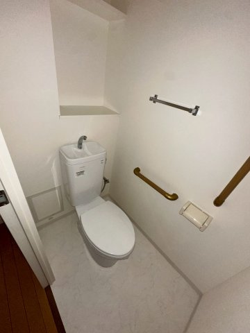 UR浜甲子園なぎさ街　25号棟のトイレ