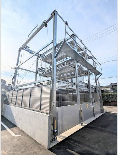 エスリード大曽根プレシャスの駐車場