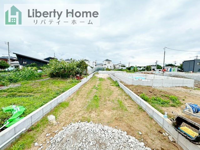 土浦市木田余西台第2　新築戸建　1号棟の前面道路含む現地写真