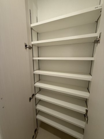 アクロス箱崎駅前クレスティアの収納