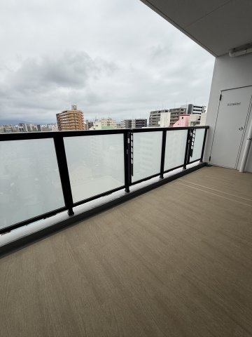 アクロス箱崎駅前クレスティアのバルコニー