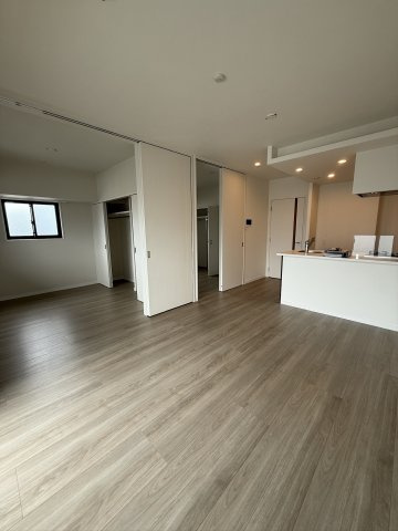 アクロス箱崎駅前クレスティア