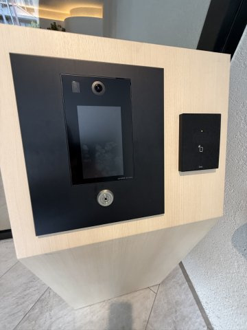 アクロス箱崎駅前クレスティアの防犯設備