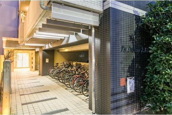 T's Dream名駅の駐車場