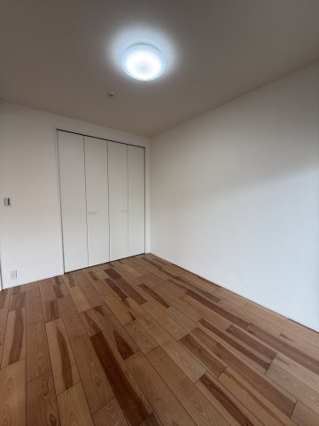 エイルヴィラグランシス吉塚の洋室