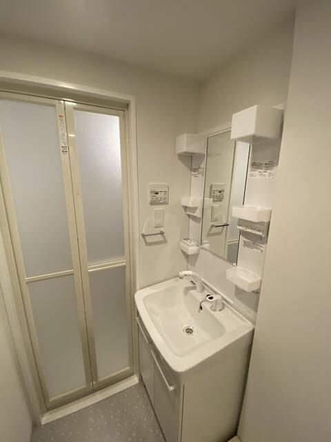 GENOVIA桜上水skygardenの洗面所