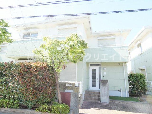 ブリージングタウン百草園の外観