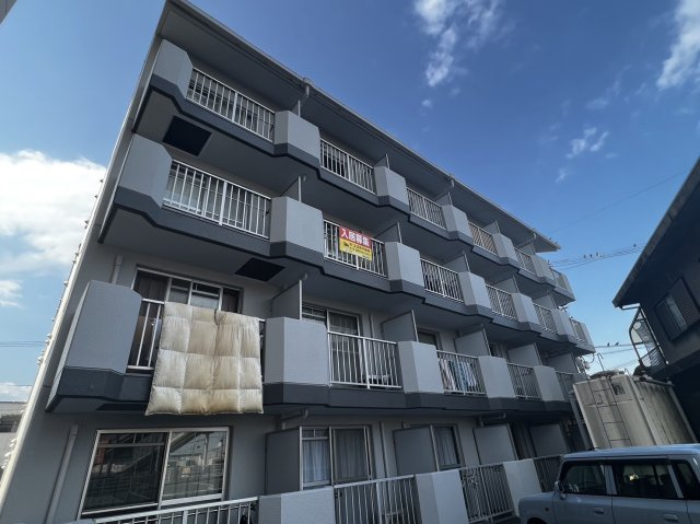 ウエストヒルズ西市　南棟