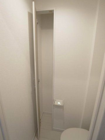 アール・ワンズ北砂のその他|トイレの収納