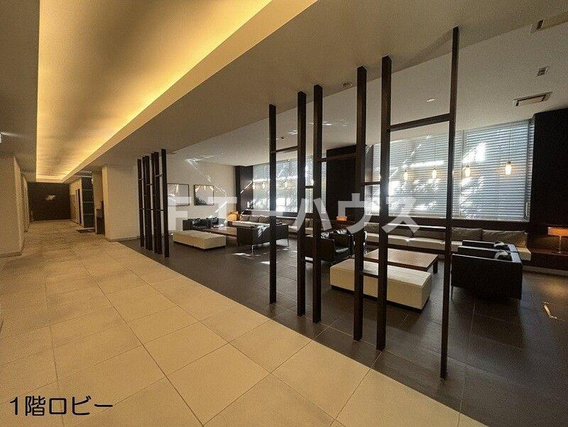 パークアクシス西船橋本郷町のロビー