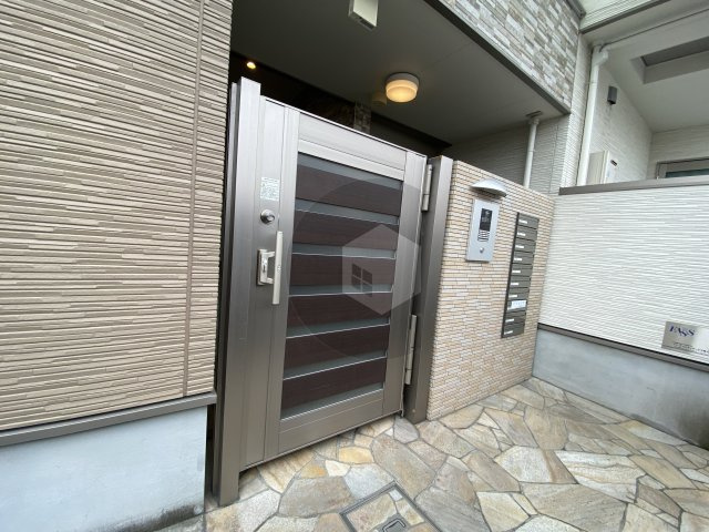 フジパレス高井田のエントランス