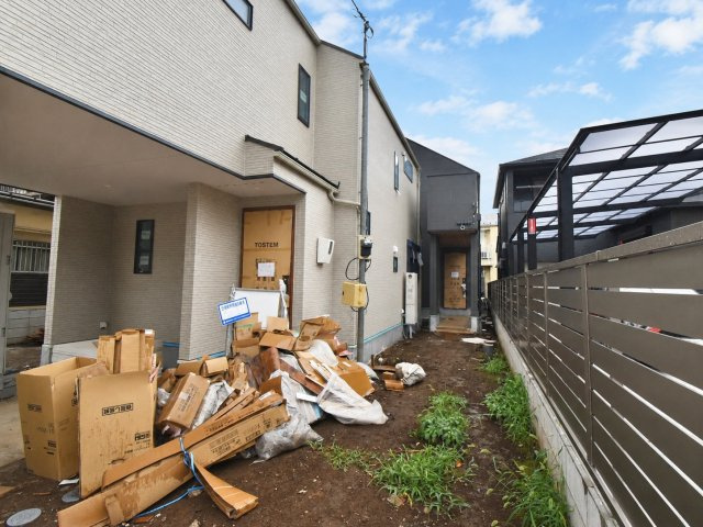 中野区江原町3丁目　新築戸建　残1棟の外観|2026.07.26撮影

現地ご見学希望・資料請求などお気軽にお問い合わせ下さい！
03-5990-5201