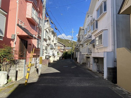 　上賀茂南大路町中古戸建の前面道路含む現地写真