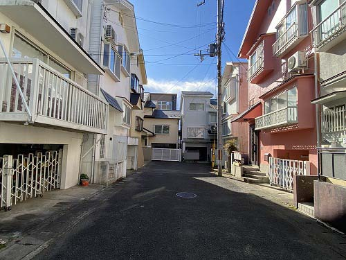 　上賀茂南大路町中古戸建の前面道路含む現地写真