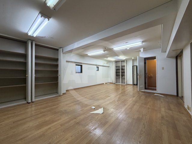 ニューライフ大手前参番館の居間・リビング|ニューライフ大手前参番館　リビング