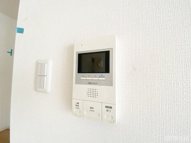 レイグランデ日暮里のセキュリティ|モニター付きインターホンです☆