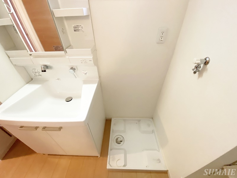 レイグランデ日暮里の設備|室内洗濯機置き場です☆