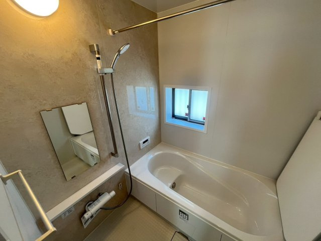 沖縄市知花新築戸建て　E号棟（全5棟）の浴室|お風呂で日々の疲れを落としましょう