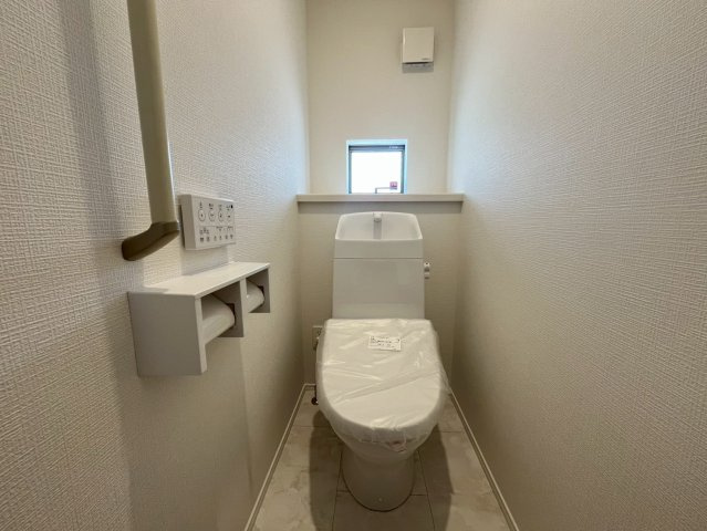 沖縄市知花新築戸建て　E号棟（全5棟）のトイレ|トイレです