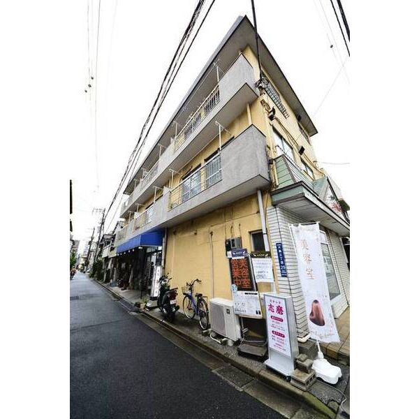 早坂ビルの外観