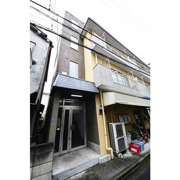 早坂ビルの外観
