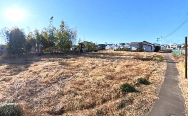 敷地面積79～118坪　売地　川越市笠幡の前面道路含む現地写真|日当たり良好です♪笠幡駅徒歩8分の長閑な土地、近くはきれいな住宅街が並んでいます。
