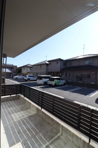 サニーフラット西市　A棟のバルコニー