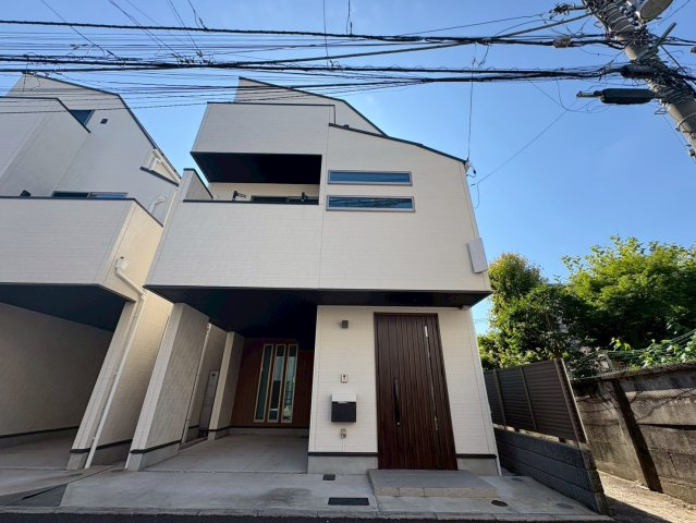 新宿区大久保2丁目　中古戸建
