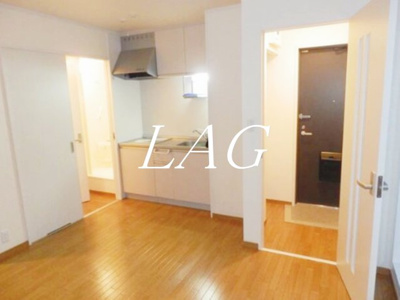 【居間・リビング】 | メゾンベレーザ | 洋室のお部屋です。