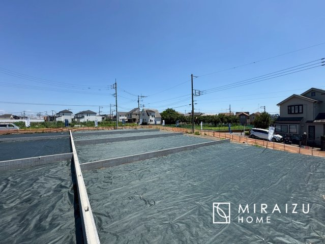 【前面道路含む現地写真】 | 陽の光をたっぷりと浴びながら気持ち良く生活ができます。夢のマイホーム、夢ではなく実現出来ます！見学・ご相談などお気軽にご連絡ください♪