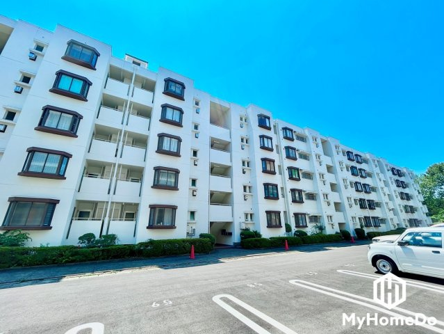 大森台住宅2棟の外観|自然と調和するデザインが魅力。四季折々の風景に溶け込む、心地よい住まい。