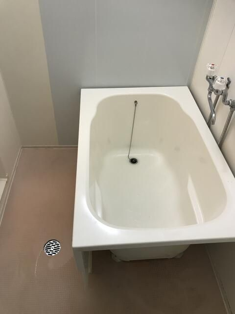 青梅市河辺町６丁目の賃貸マンションの浴室
