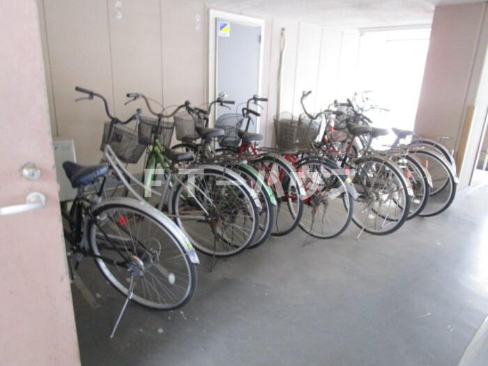 メゾンフローラ市川のその他共用部分|駐輪場