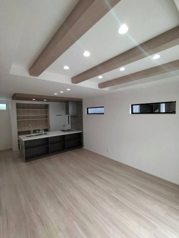 川越市砂新田５丁目の新築一戸建の居間・リビング