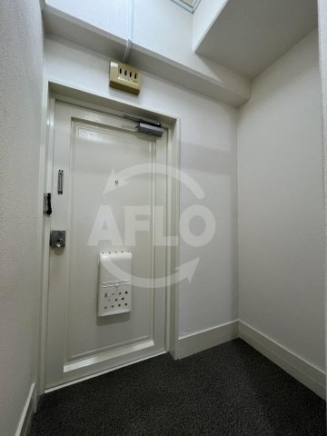 久保興産ビル　堀江小学校区の玄関|久保興産ビル　玄関