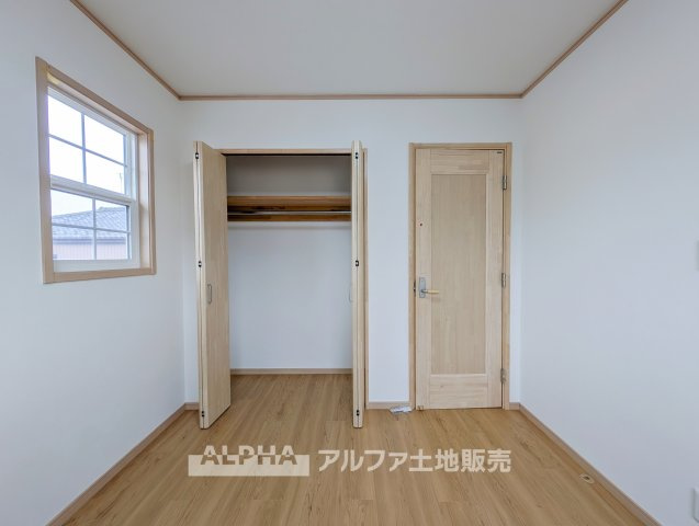 中古戸建て　昭島市拝島町4丁目の収納|【Go filled with memories】
◆ありったけの◆住空間をよりよくするためには大切な収納スペース。時が経ち思い出がここに詰まっていく。