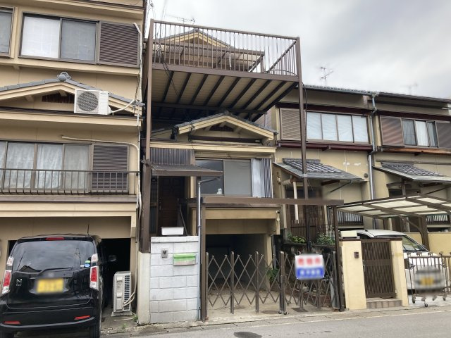 嵯峨野南浦町の外観