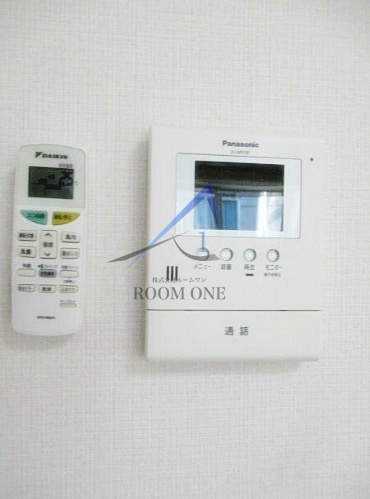 ニューグリーンハウスのセキュリティ|モニター付きインターホンです。