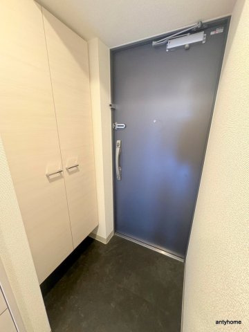アーバネックス大阪城WEST　仲介手数料無料の玄関