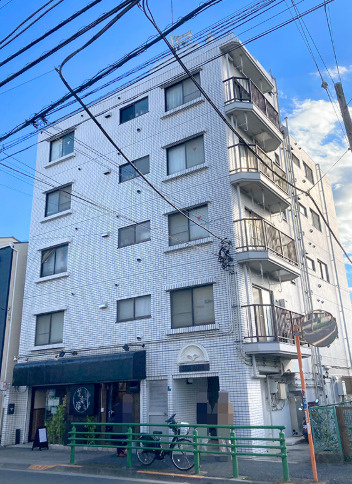 メゾンイーグル